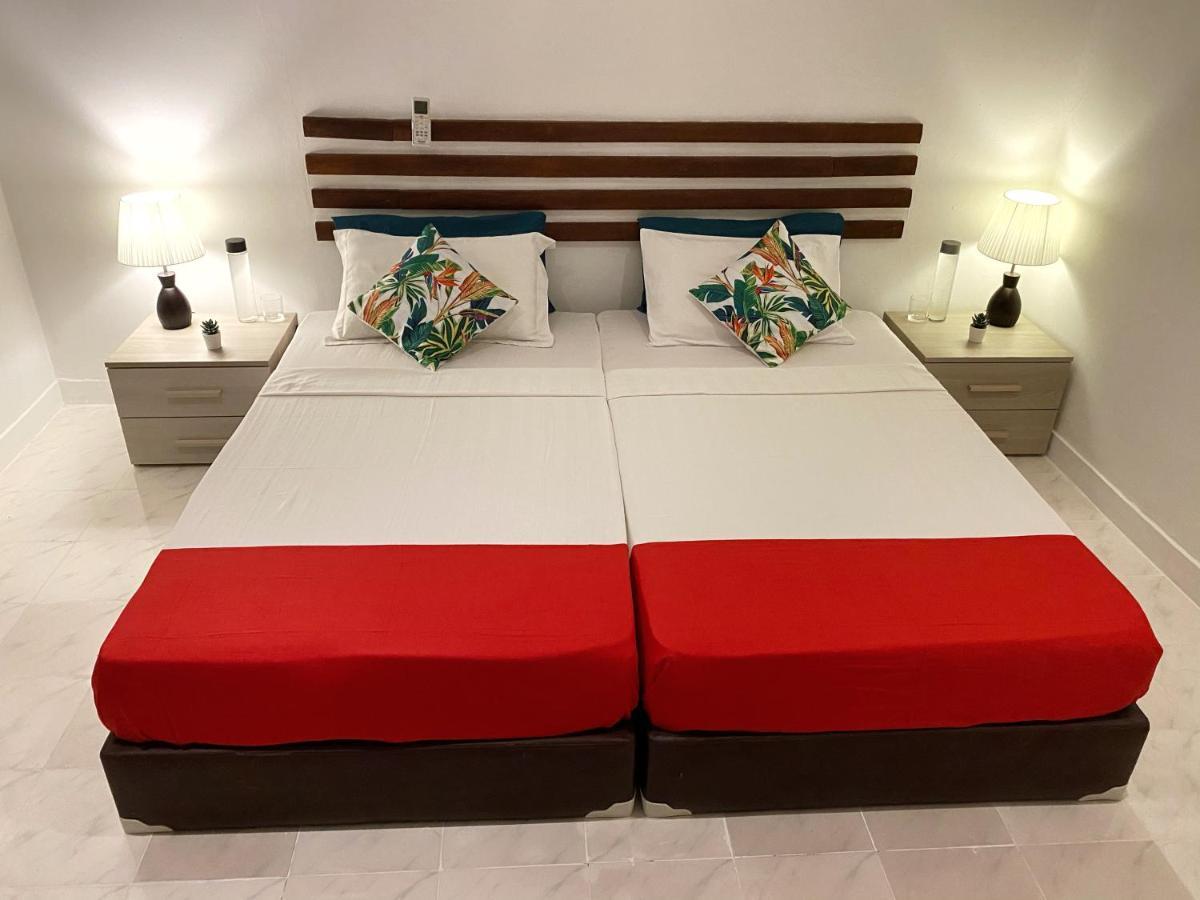 Hotel Ocean Breeze Maldives Thulusdhoo Zewnętrze zdjęcie