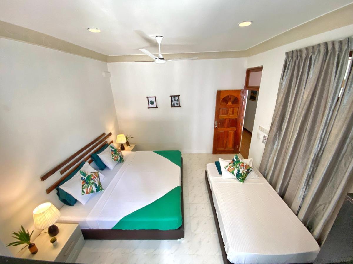 Hotel Ocean Breeze Maldives Thulusdhoo Zewnętrze zdjęcie