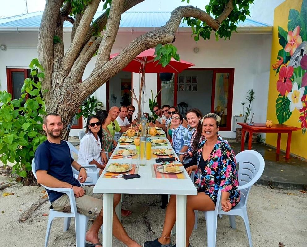 Hotel Ocean Breeze Maldives Thulusdhoo Zewnętrze zdjęcie