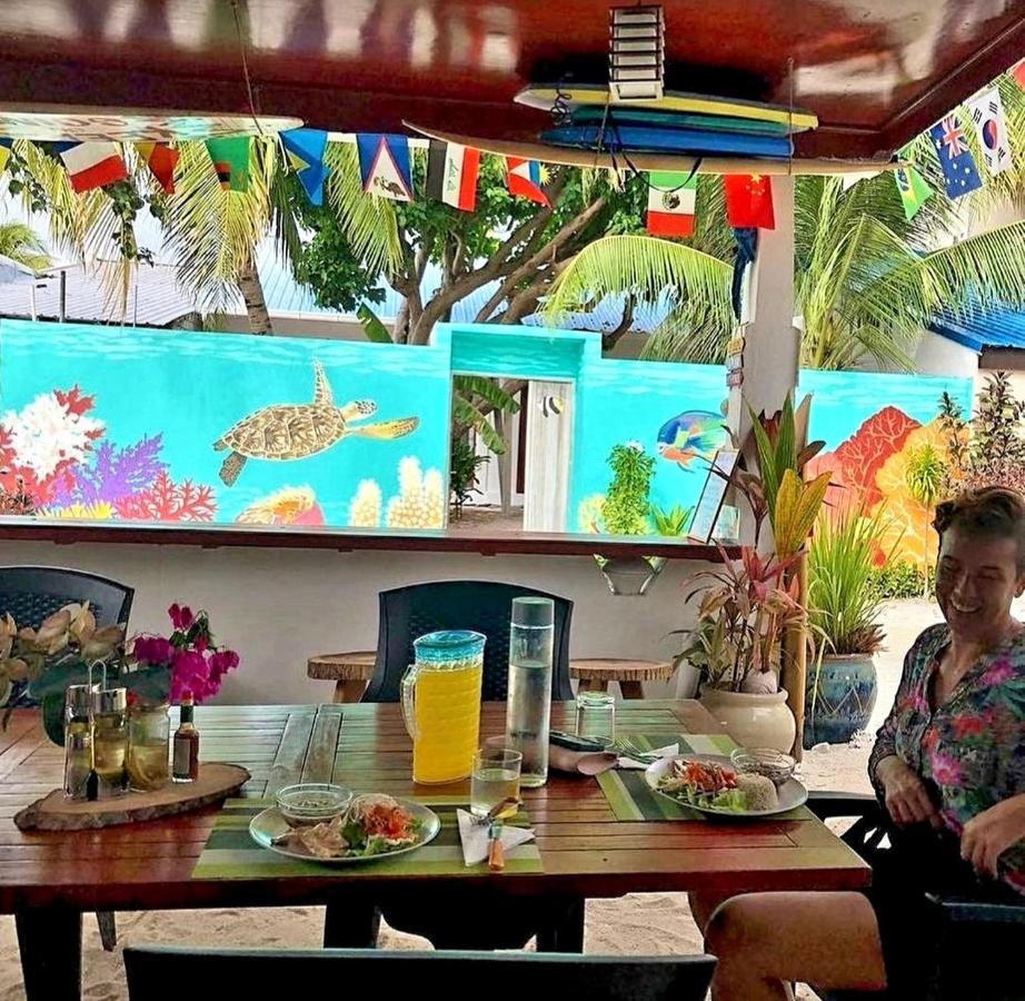 Hotel Ocean Breeze Maldives Thulusdhoo Zewnętrze zdjęcie