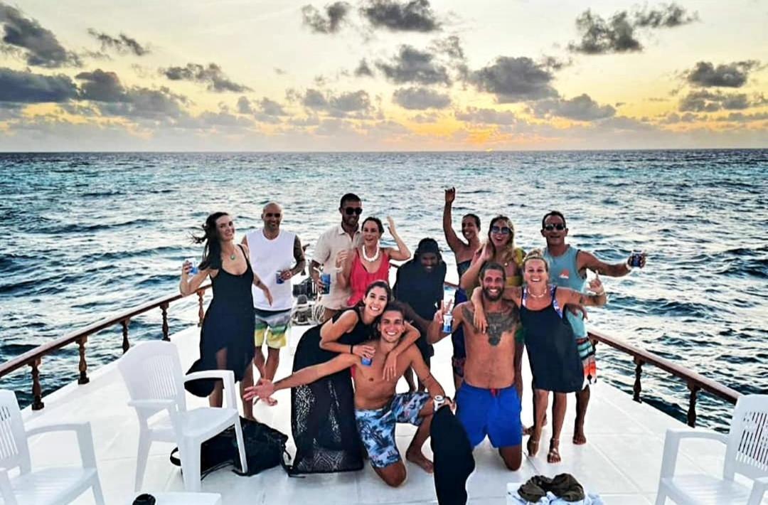 Hotel Ocean Breeze Maldives Thulusdhoo Zewnętrze zdjęcie